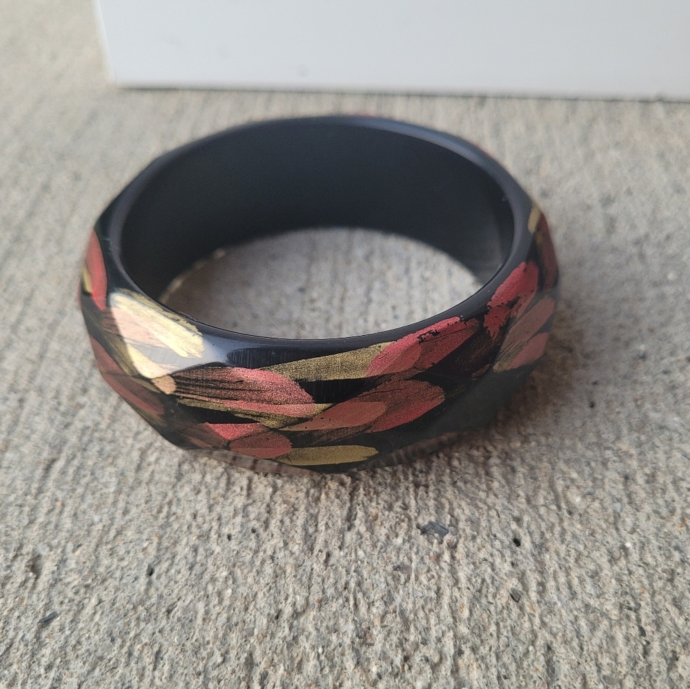VINTAGE Acrylic Bangle Bracelet